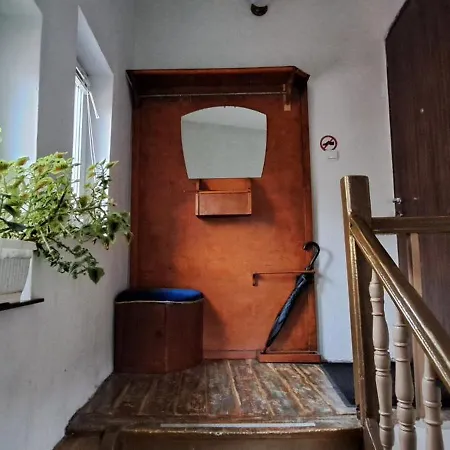 Apartment Moder And Old *