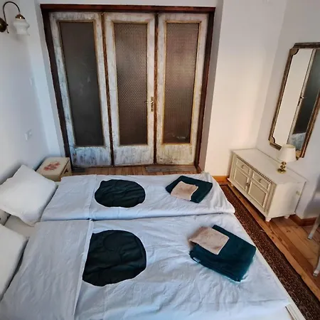 Moder And Old * Sofia