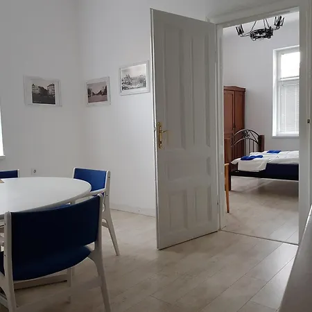 Apartment Moder And Old *