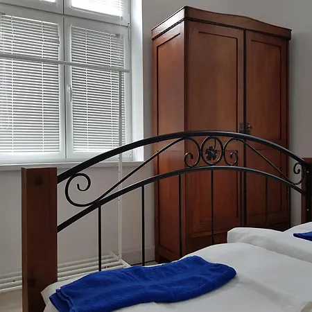 Moder And Old * Sofia