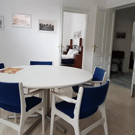 Apartmán Moder And Old *