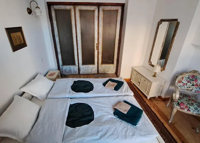 Moder And Old * صوفيا